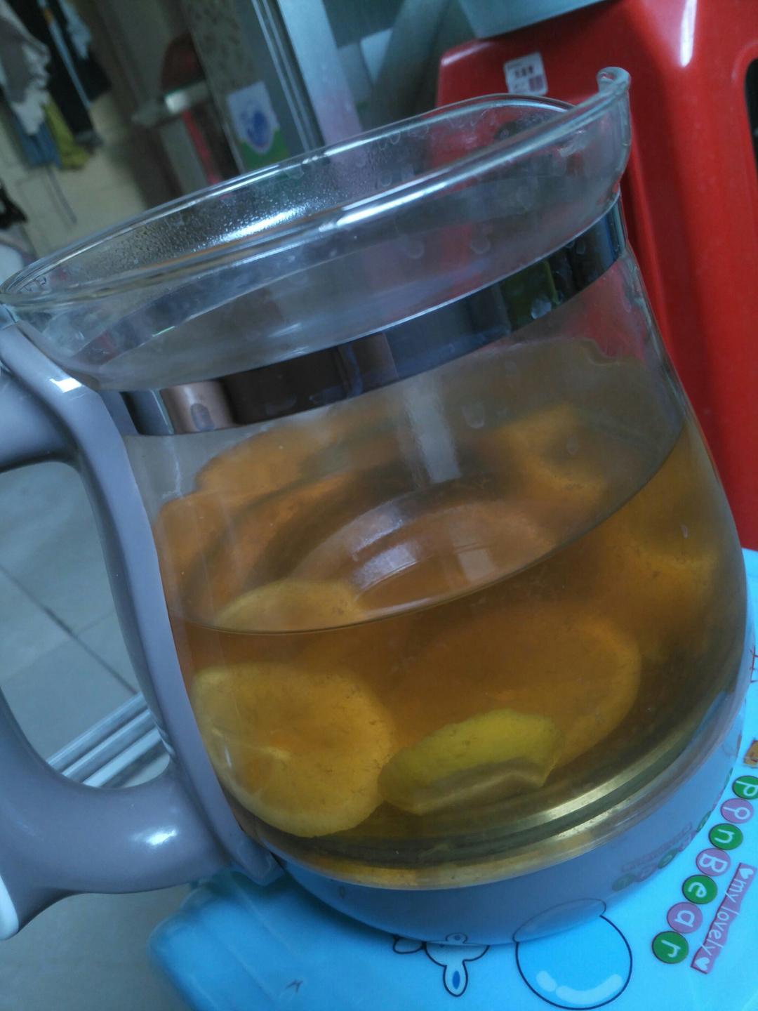 #热热的护胃护眼茶#柠檬枸杞红茶～