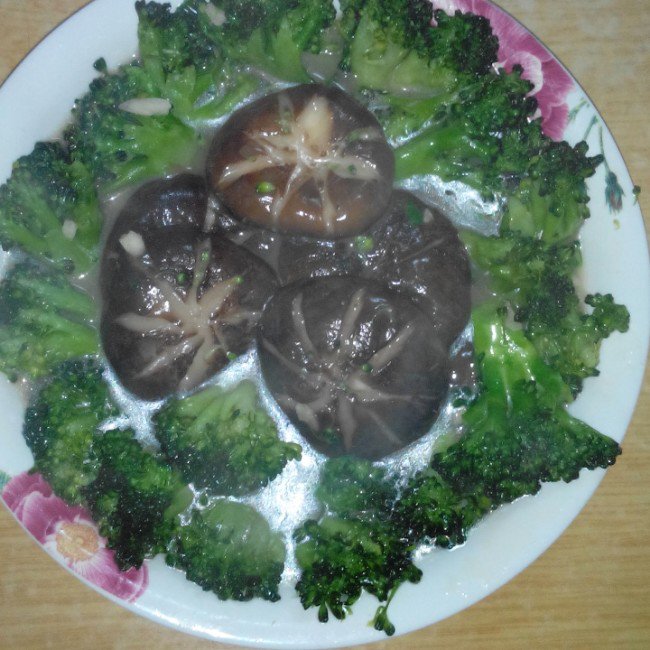 西兰花香菇