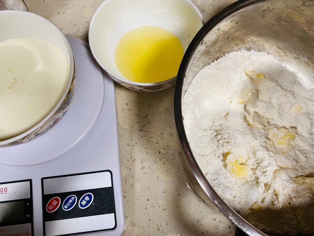 纯奶手撕吐司的做法 步骤1