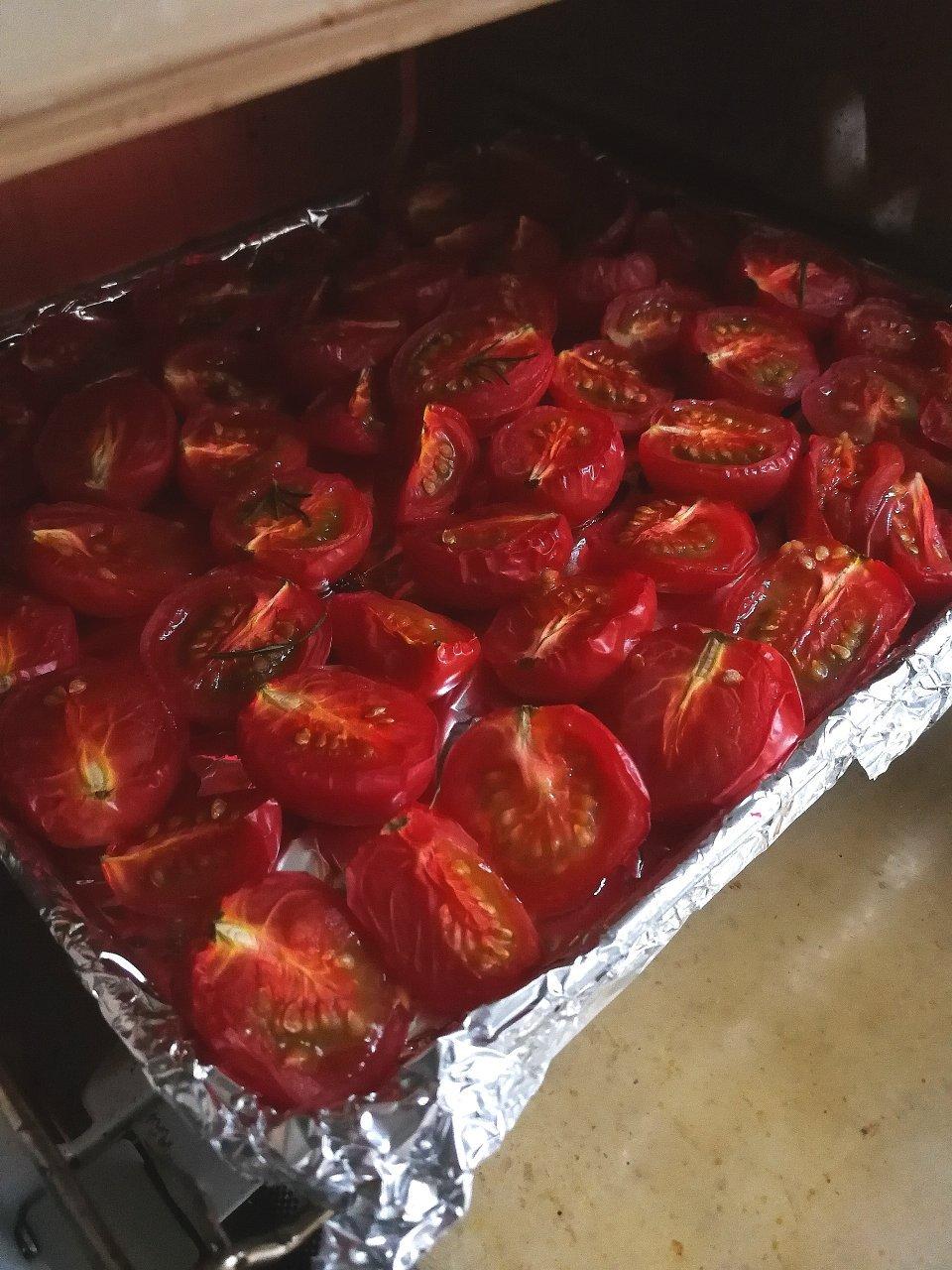 9升烤箱的食物探索
