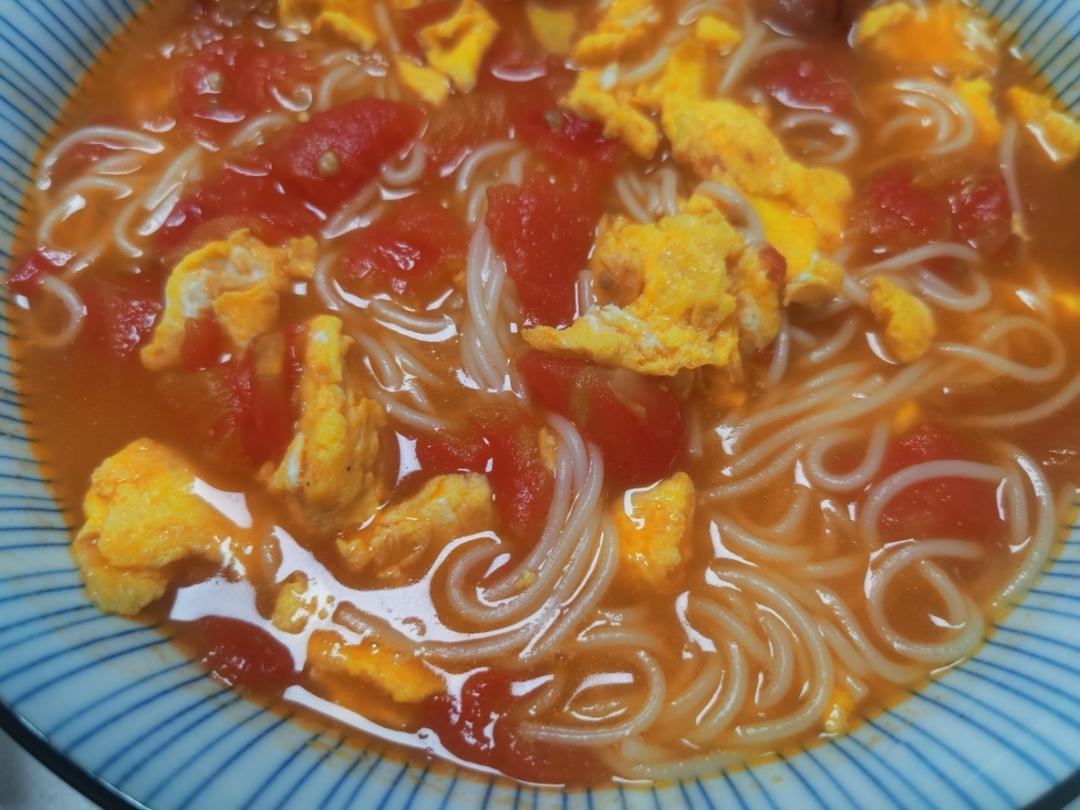 汤都要喝光的西红柿鸡蛋面