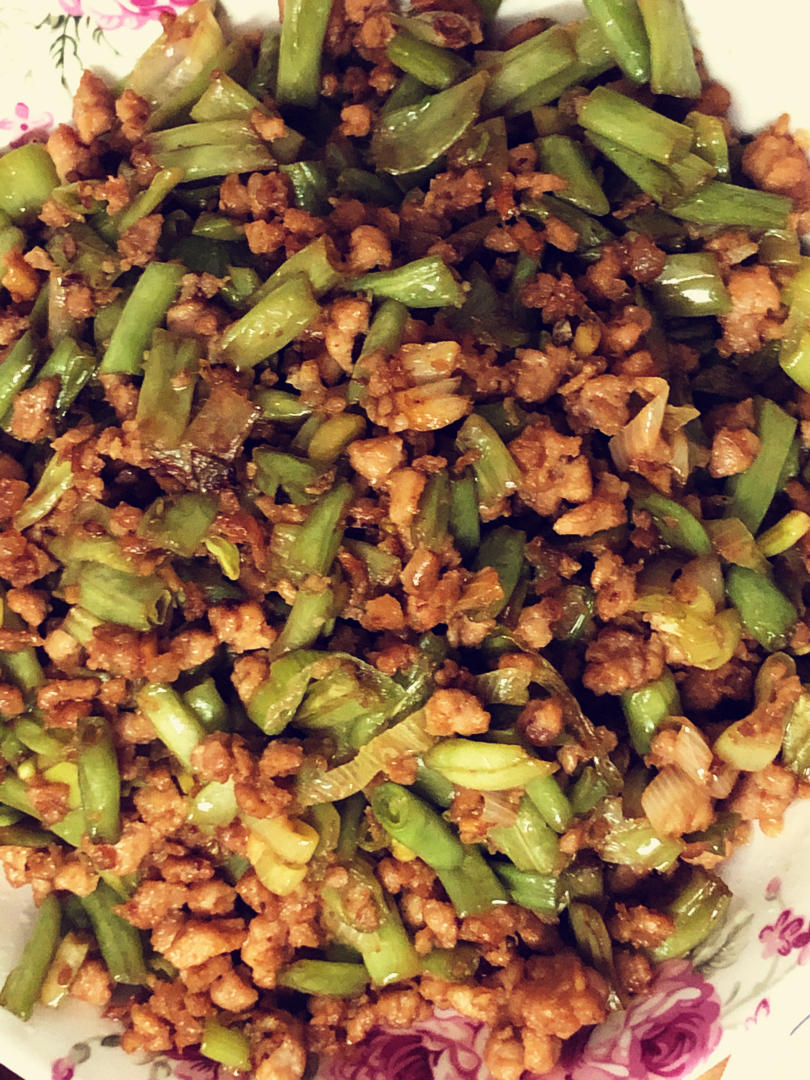 肉沫豆角下饭菜