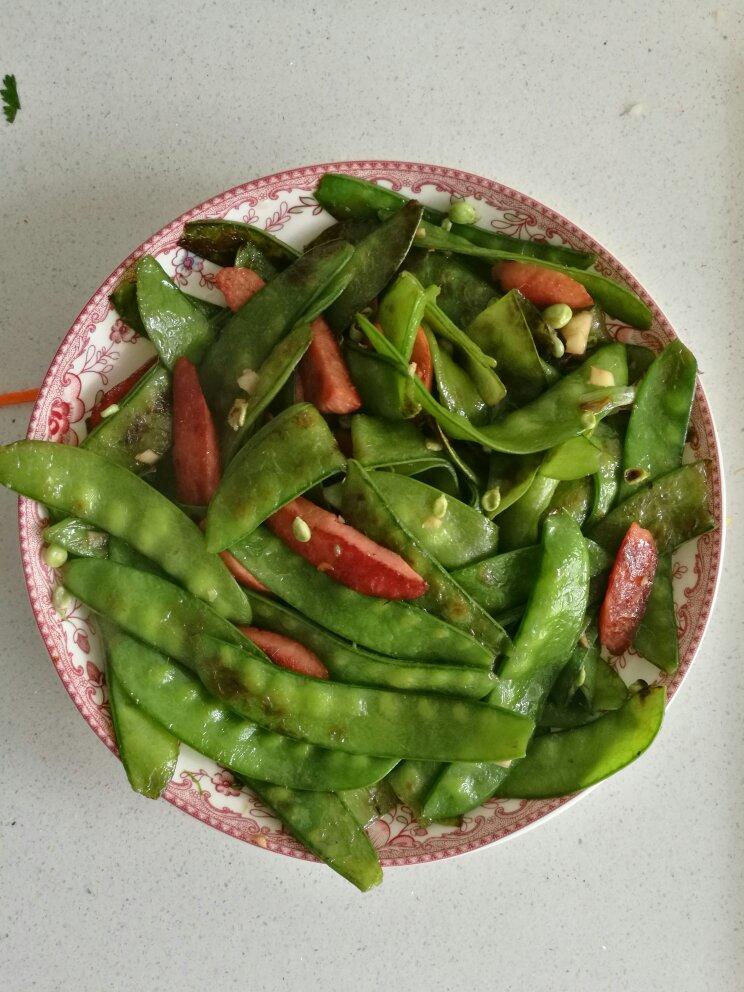 荷兰豆炒香肠