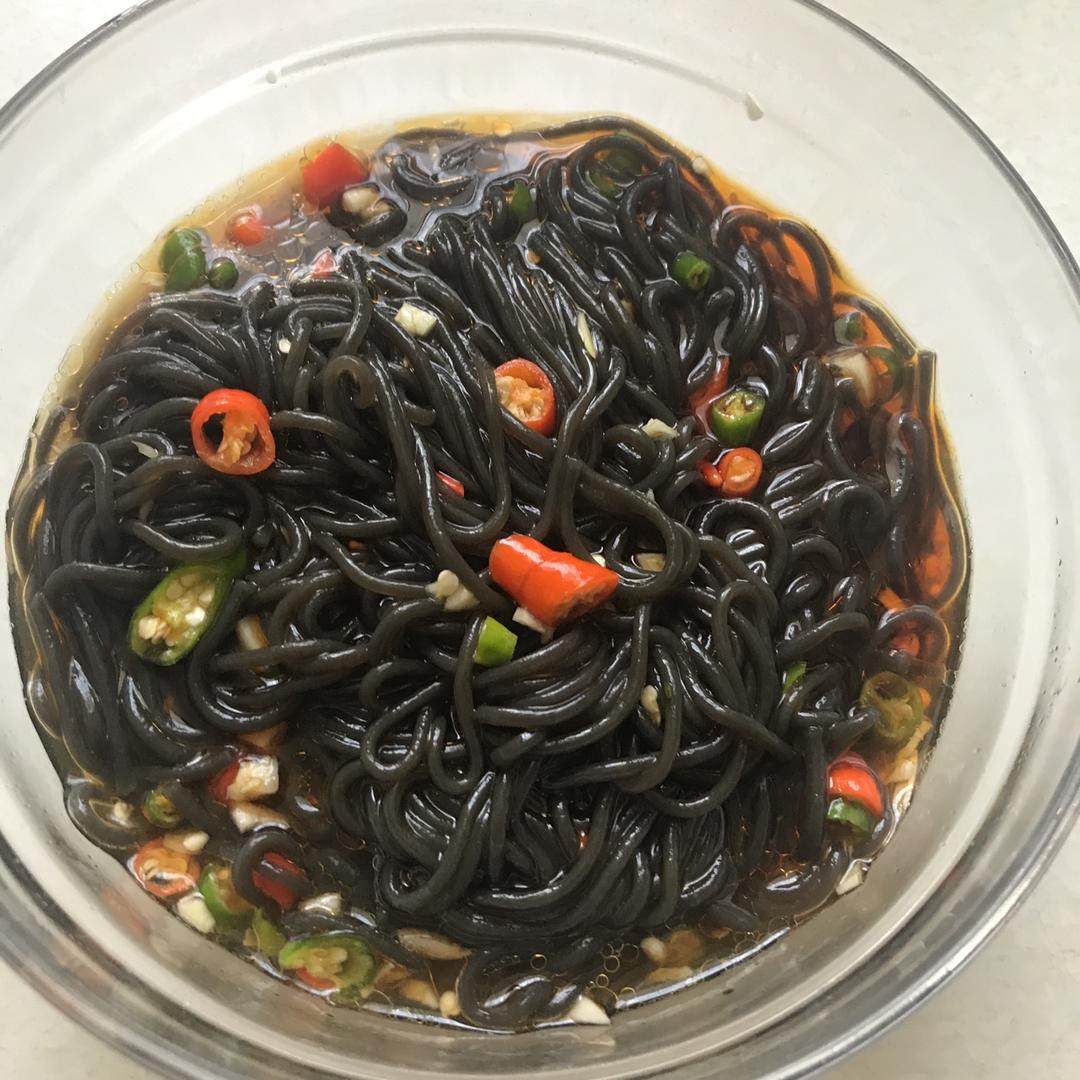 凉拌厥根粉