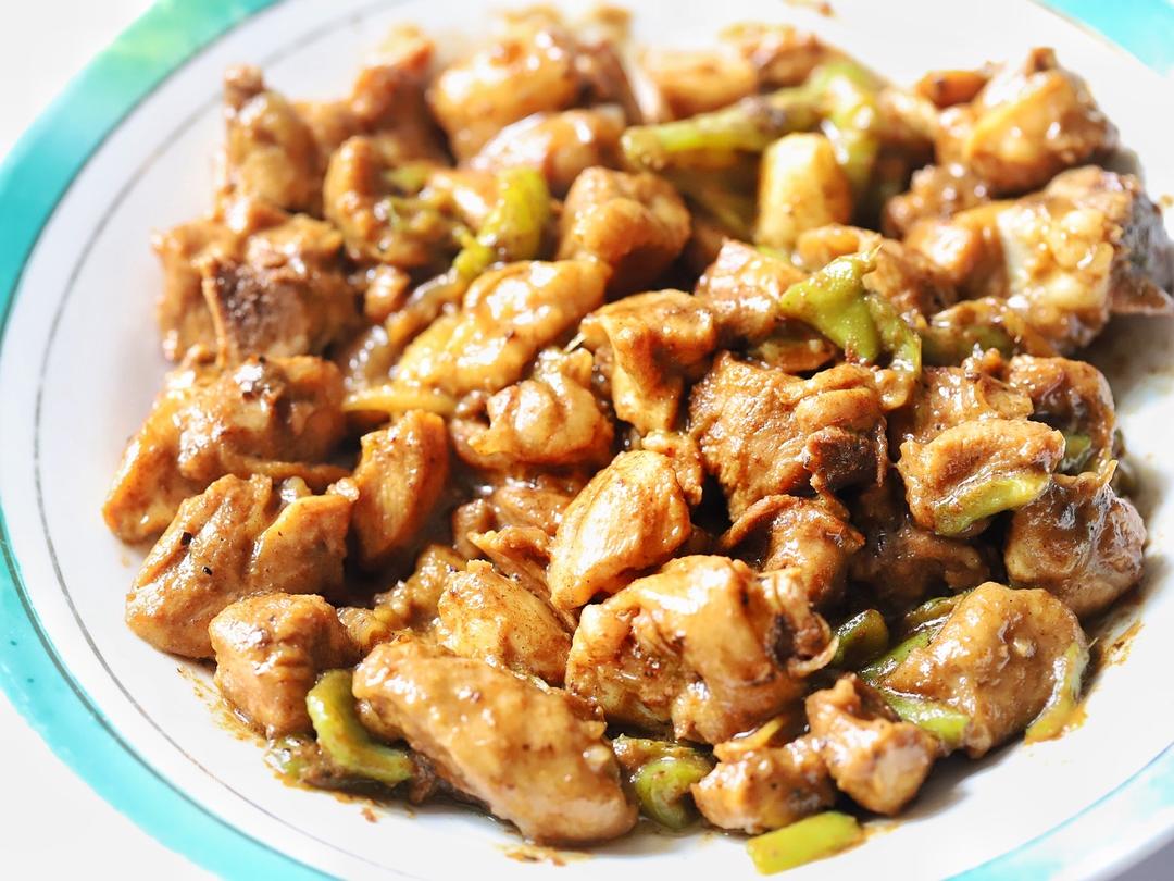 黑椒鸡丁的做法