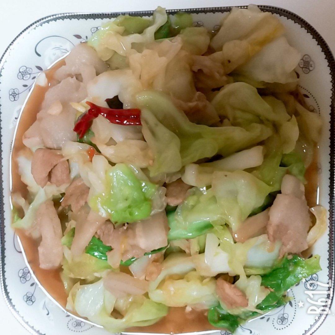 五花肉炒手撕包菜
