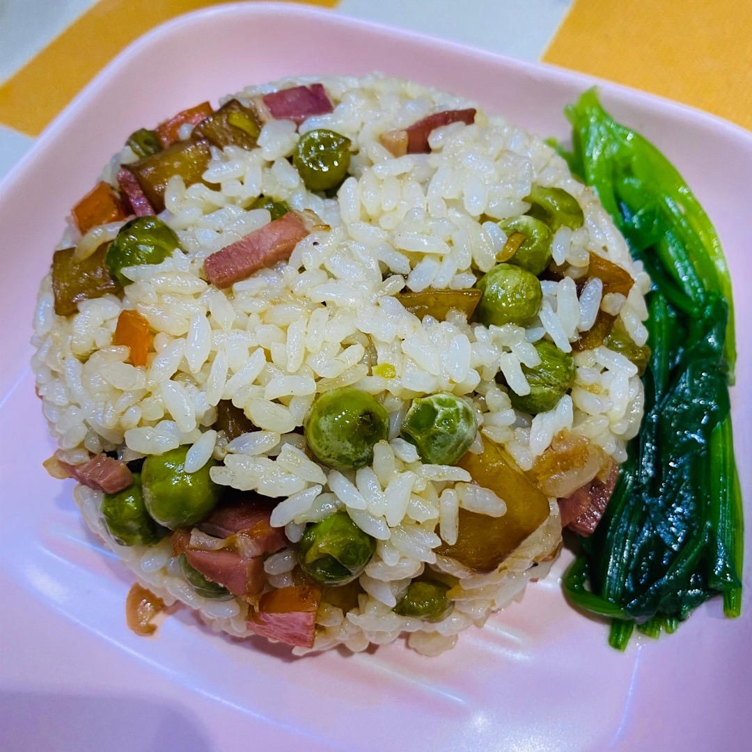 懒人电饭锅香肠焖饭/煲仔饭