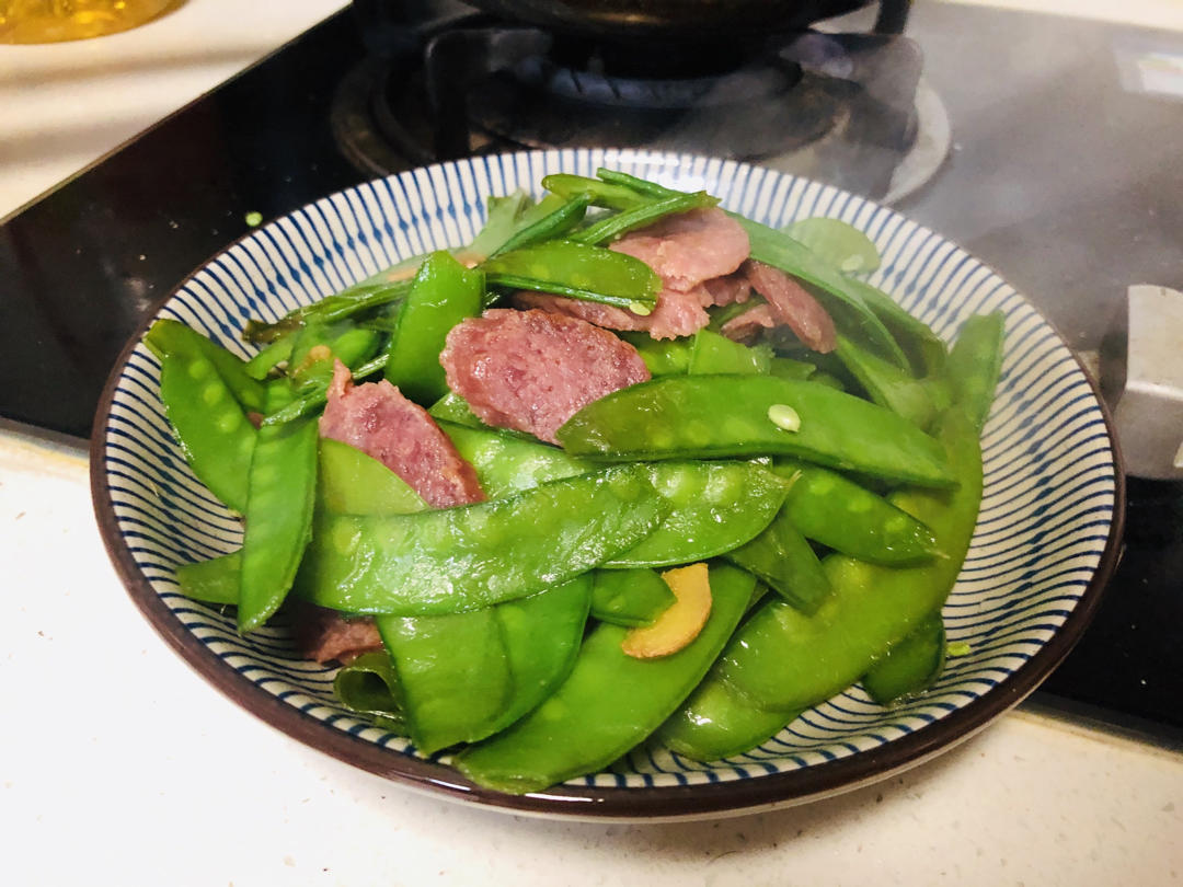 超脆爽的荷兰豆炒香肠