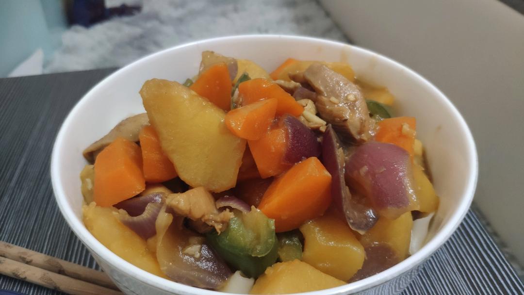 新疆特色大盘鸡（附加皮带面做法）