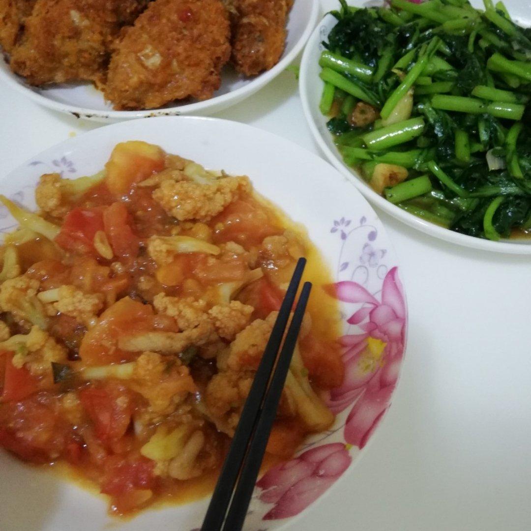 有机花菜炒西红柿