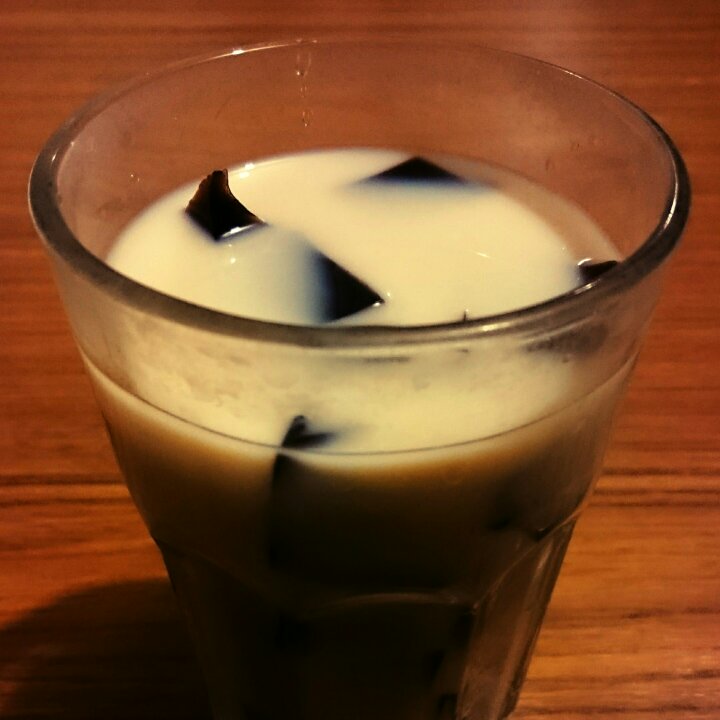 仙草奶茶