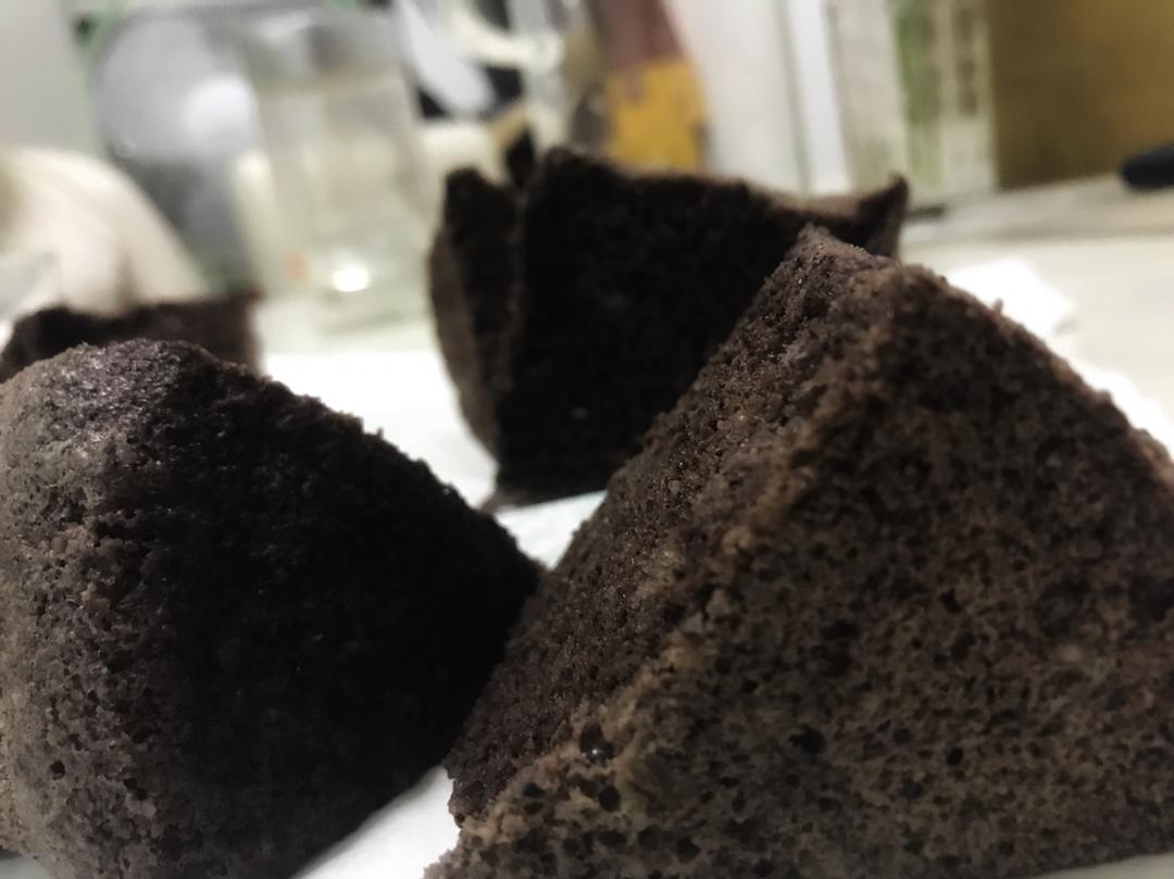 黑米蒸糕