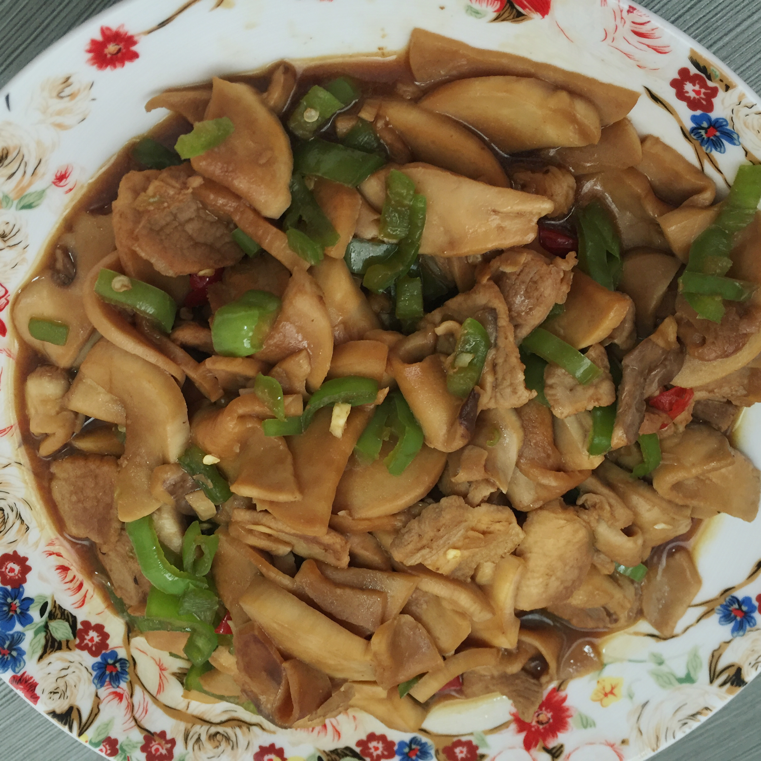 青椒素炒杏鲍菇
