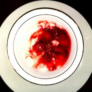 至简快手 草莓酱 大果粒酸奶的做法 步骤9