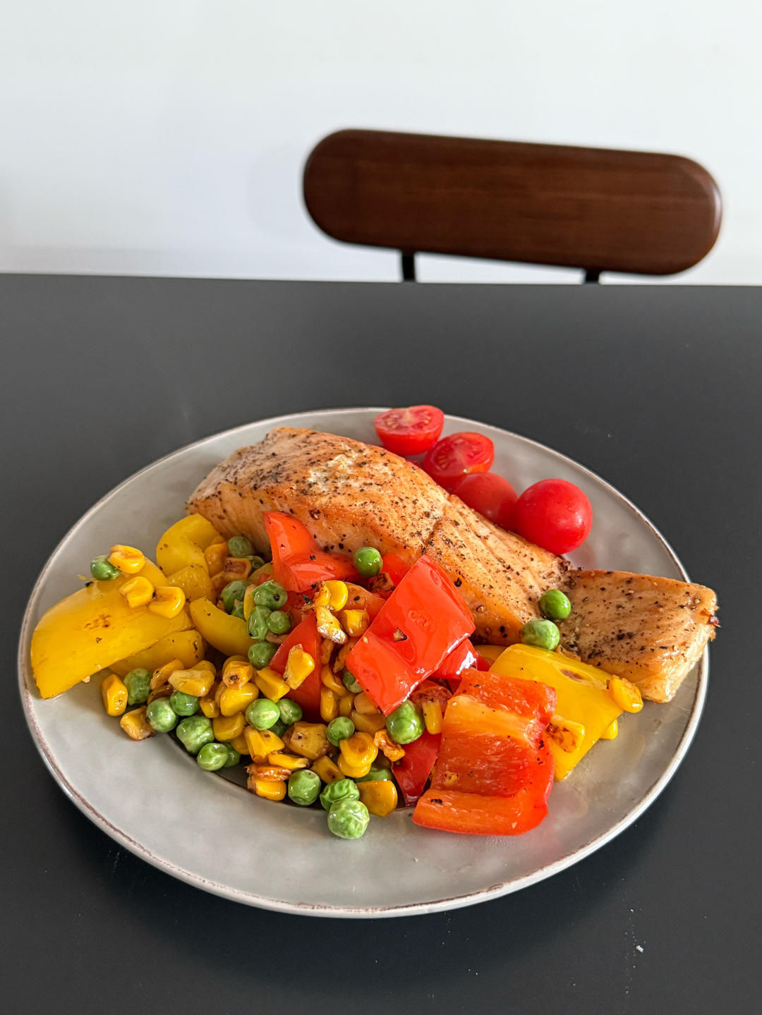 最简单美味的煎三文鱼