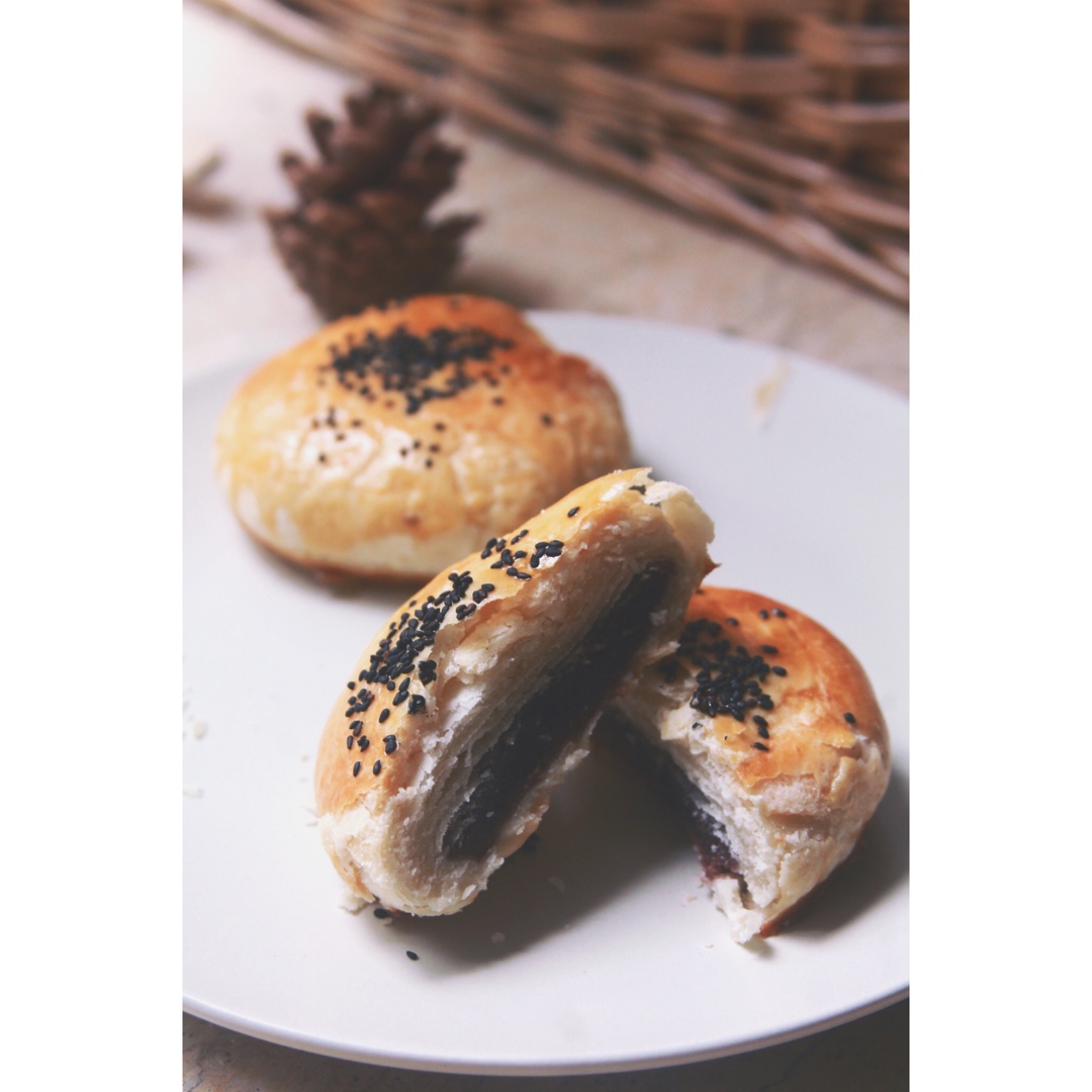 豆沙饼（烤箱做豆沙饼，方法简单，易学）