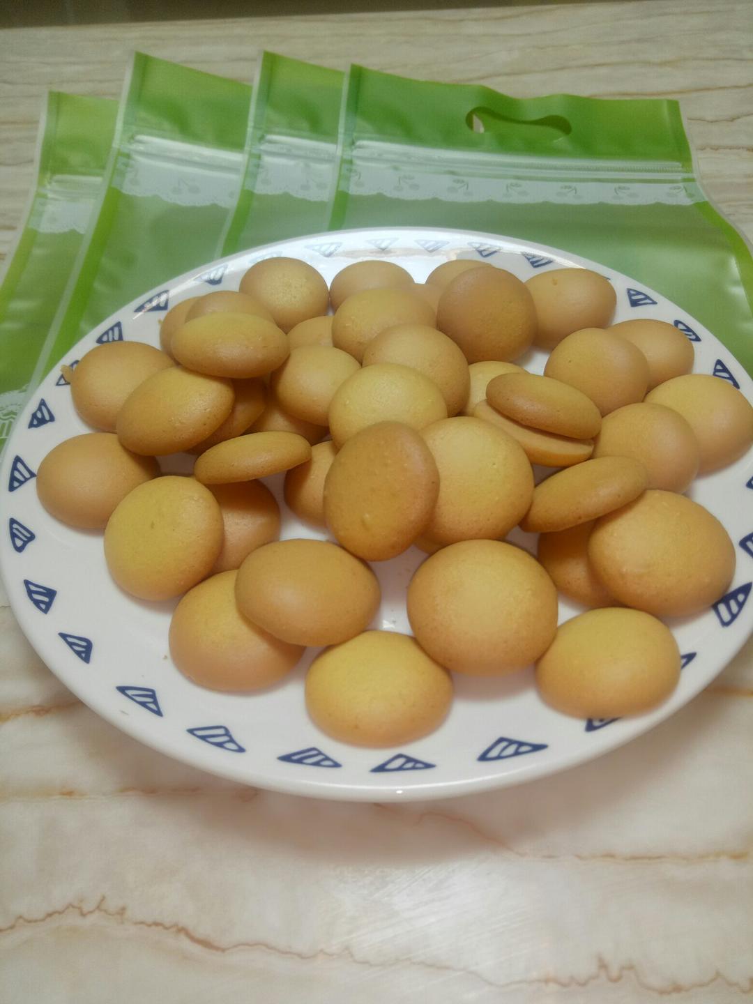 鸡蛋小饼干
