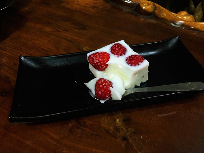 日式牛奶草莓冻的做法