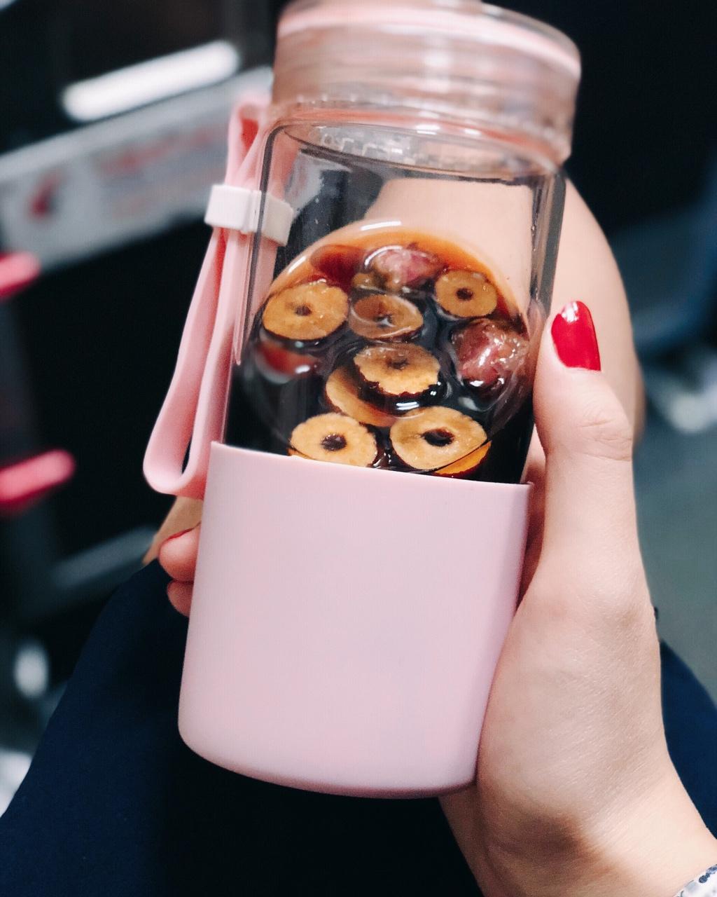 红枣生姜红糖水