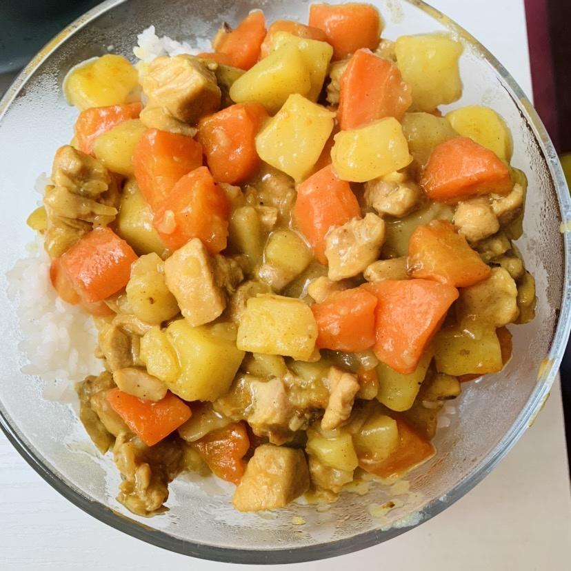 咖喱鸡肉饭