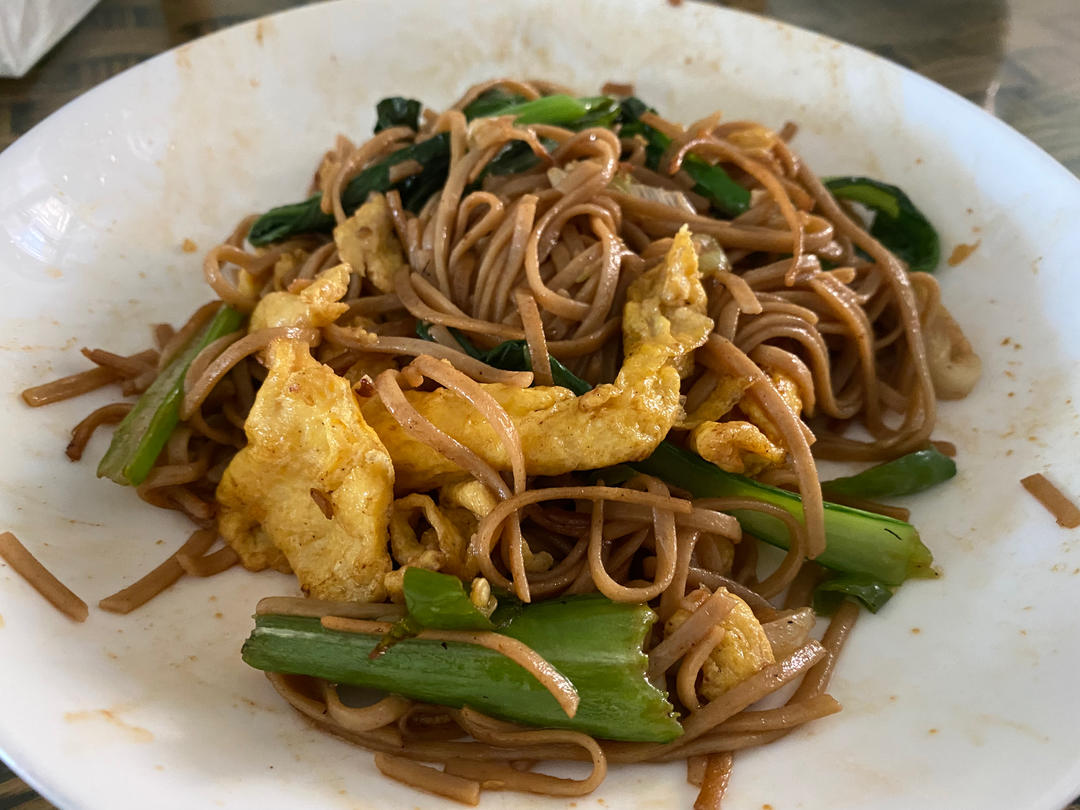 秒杀路边摊的火腿鸡蛋炒面——超快手