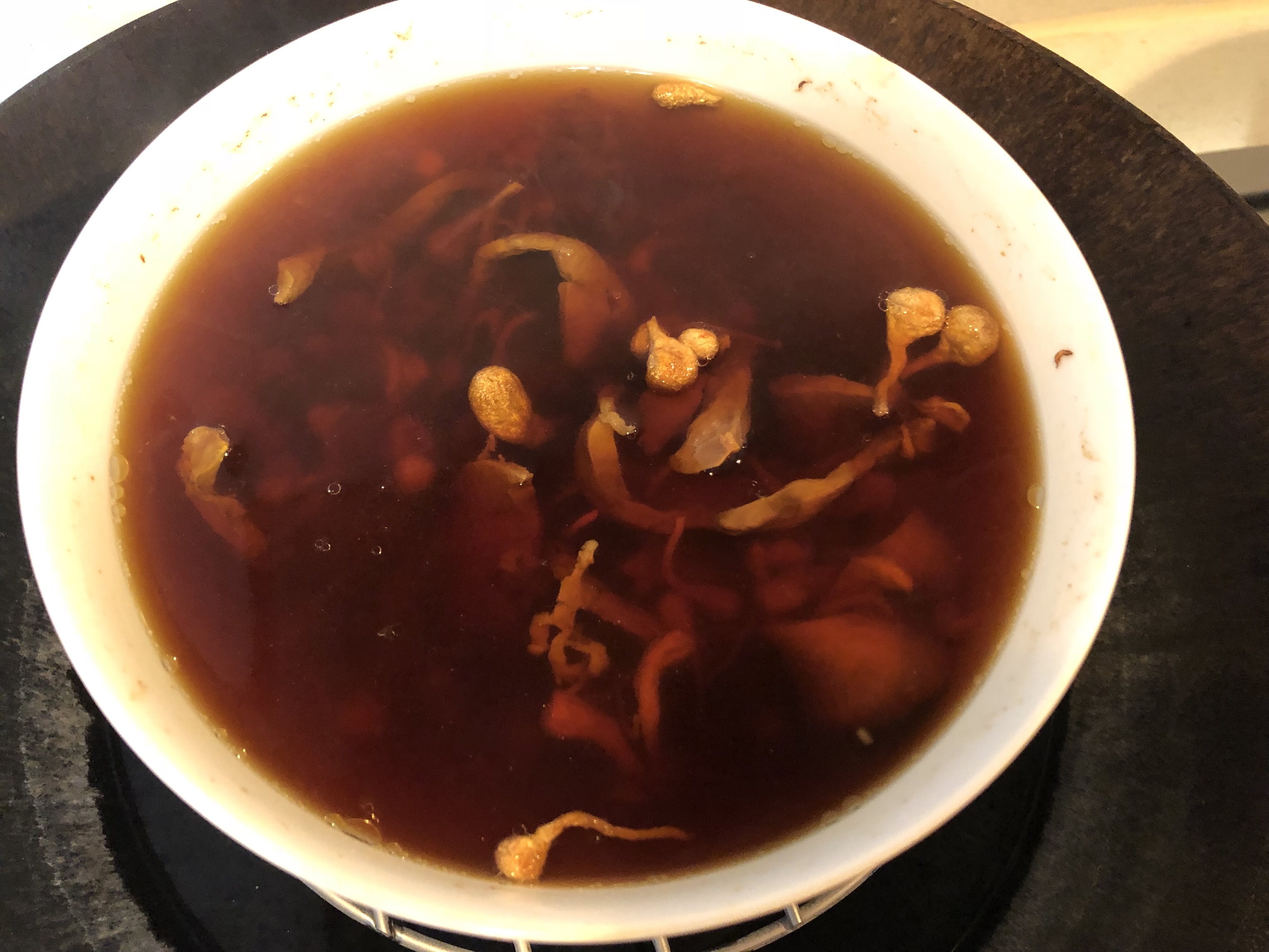 蛹虫草猪心炖汤的做法