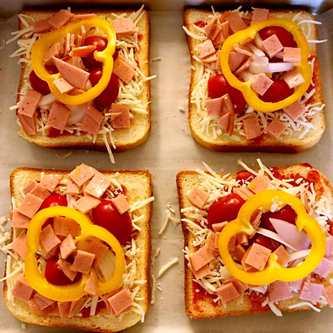 吐司培根小批萨