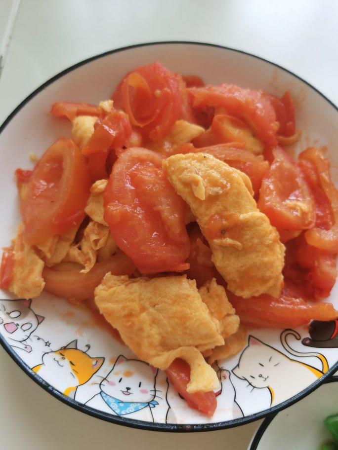 西红柿炒鸡蛋时，多加这一步，鸡蛋香嫩又入味