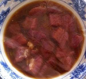黑胡椒牛肉粒的做法 步骤1