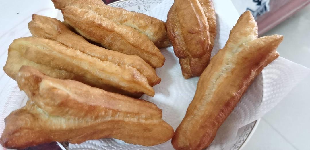 健康美味的家庭自制炸油条-只用酵母一次发酵