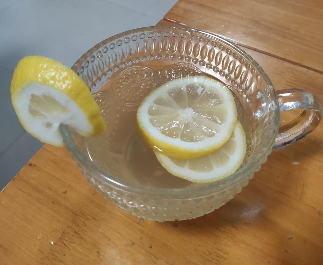 柠檬蜂蜜水