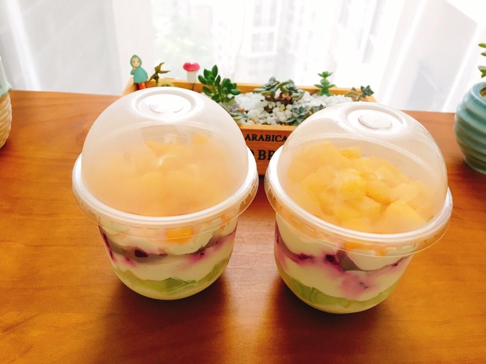 鲜奶油水果杯