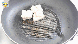 板栗南瓜排骨饭，简单易做的电饭锅料理，晚餐来一碗从此别无他求的做法 步骤5