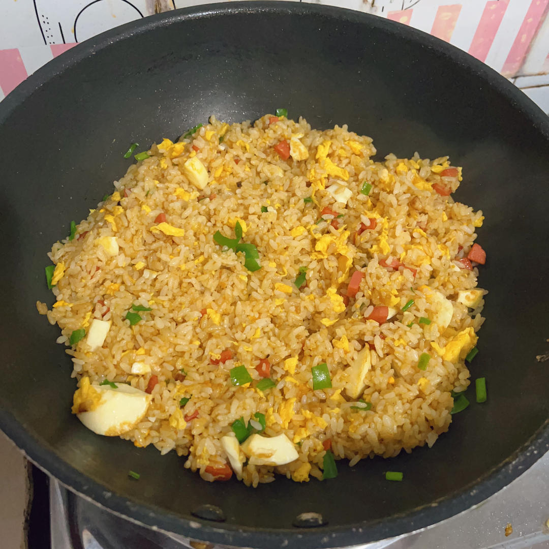好吃到停不下来的酱油蛋炒饭