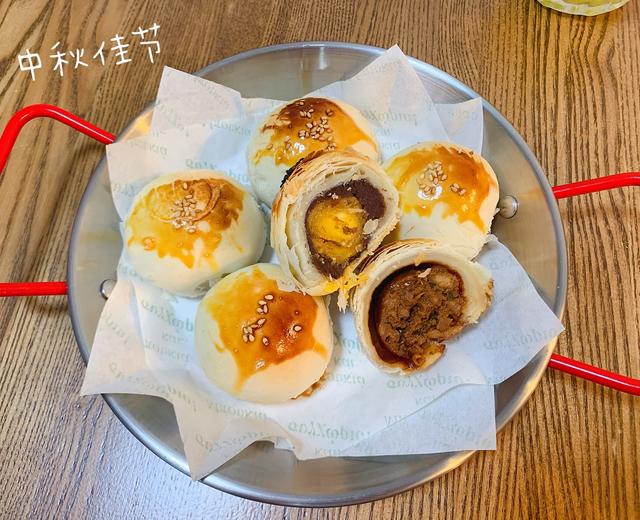 蛋黄酥&鲜肉月饼的做法