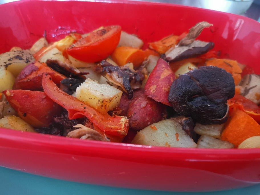 简单健康营养丰富的烤蔬菜