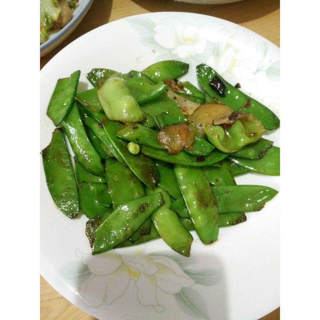 清炒豌豆片~老丁的私房菜