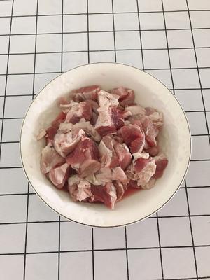 羊肉汤(炖萝卜)的做法 步骤2