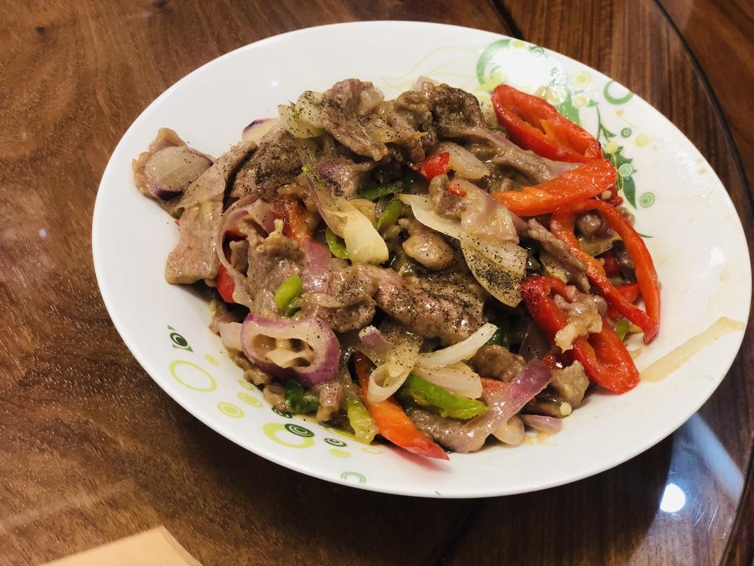 横扫亲朋好友的嫩牛肉腌制法—-洋葱炒牛肉