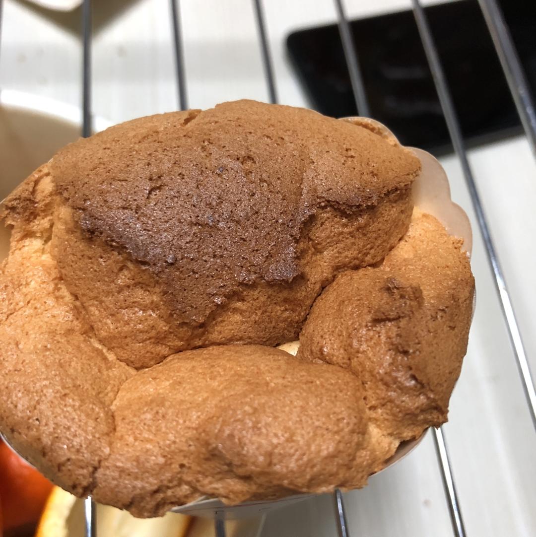 椰蓉棉花纸杯蛋糕