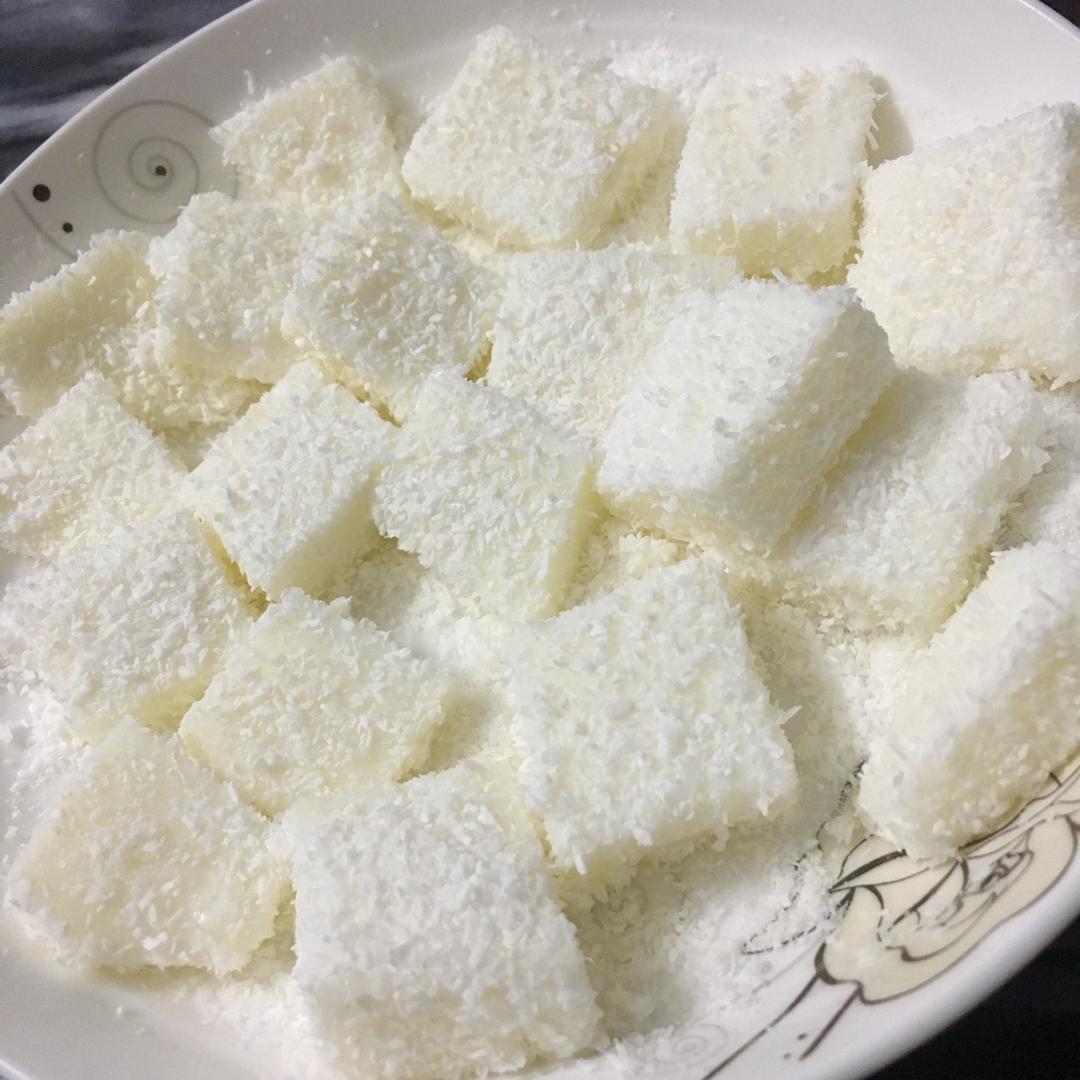 太棒啦！1个方子，做出2道口味一流的甜品！——椰奶小方&炸鲜奶