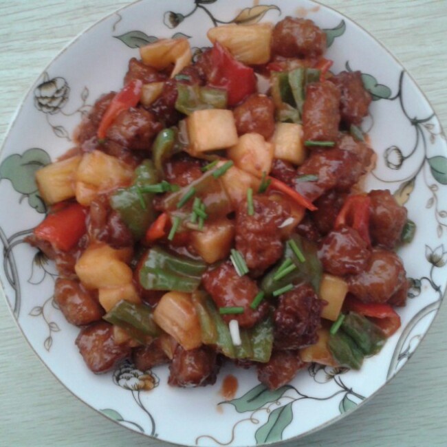 菠萝咕噜肉
