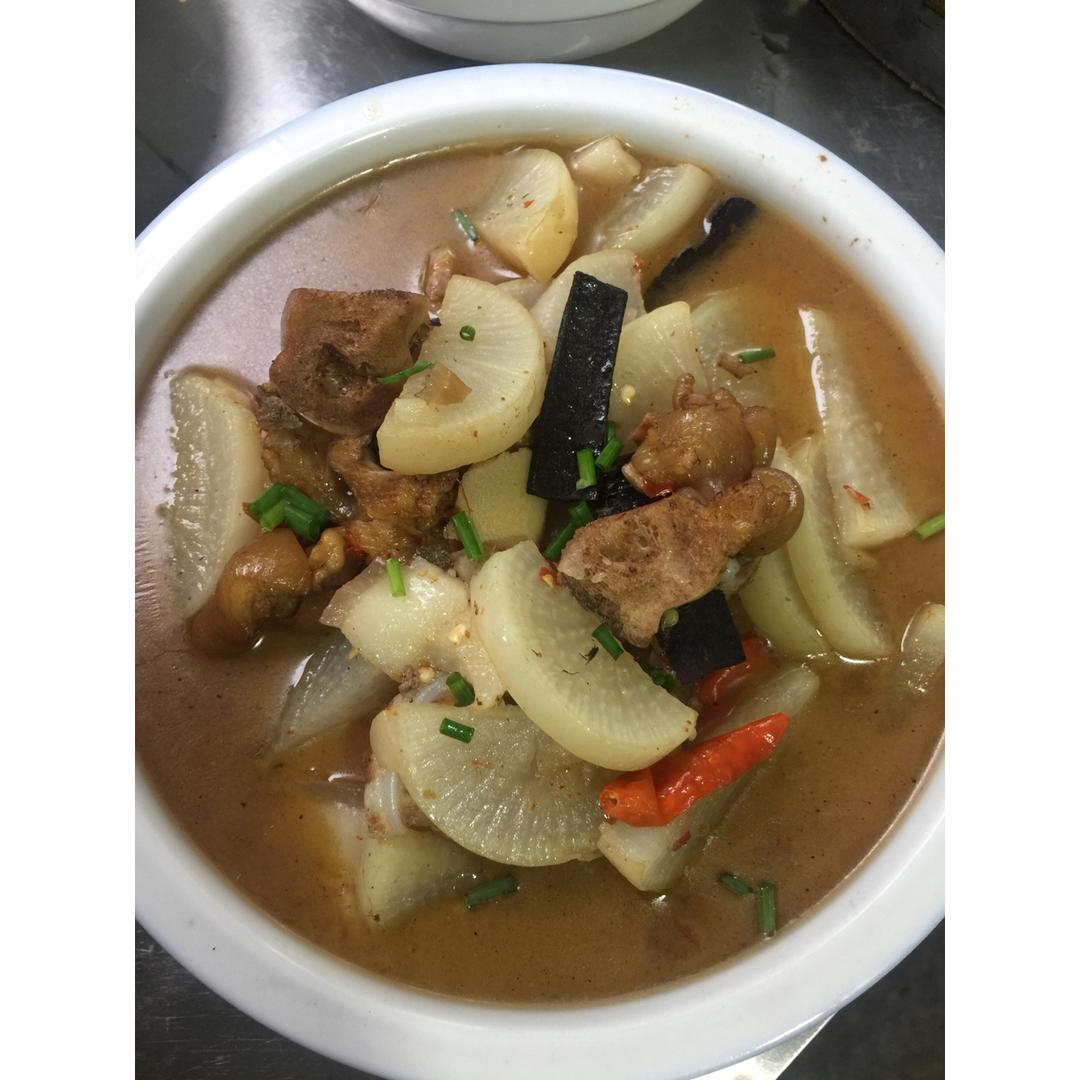 美味的家常菜：红烧猪蹄