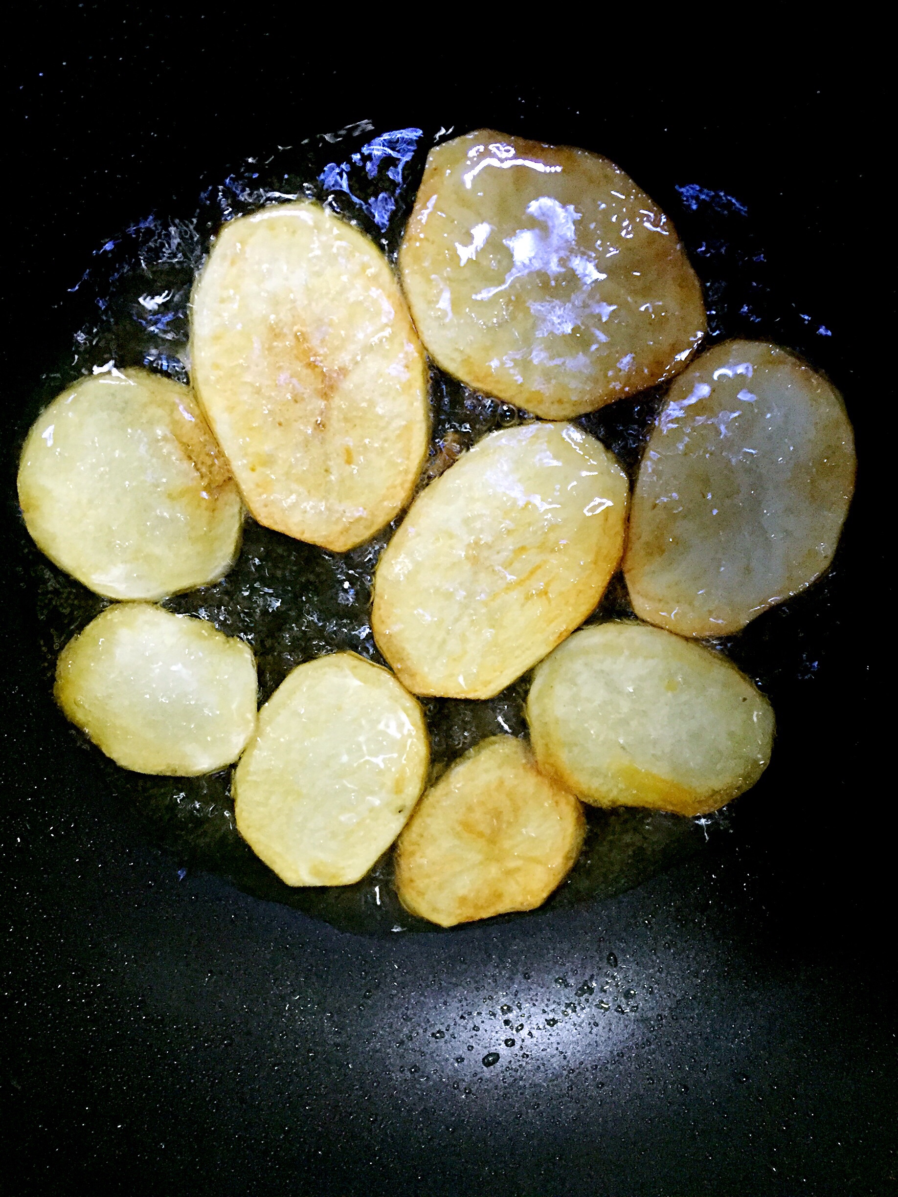 土豆与五花肉的做法 步骤2