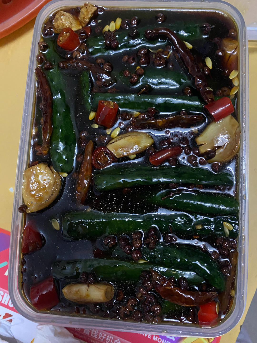 脆生生清爽开胃的酱黄瓜