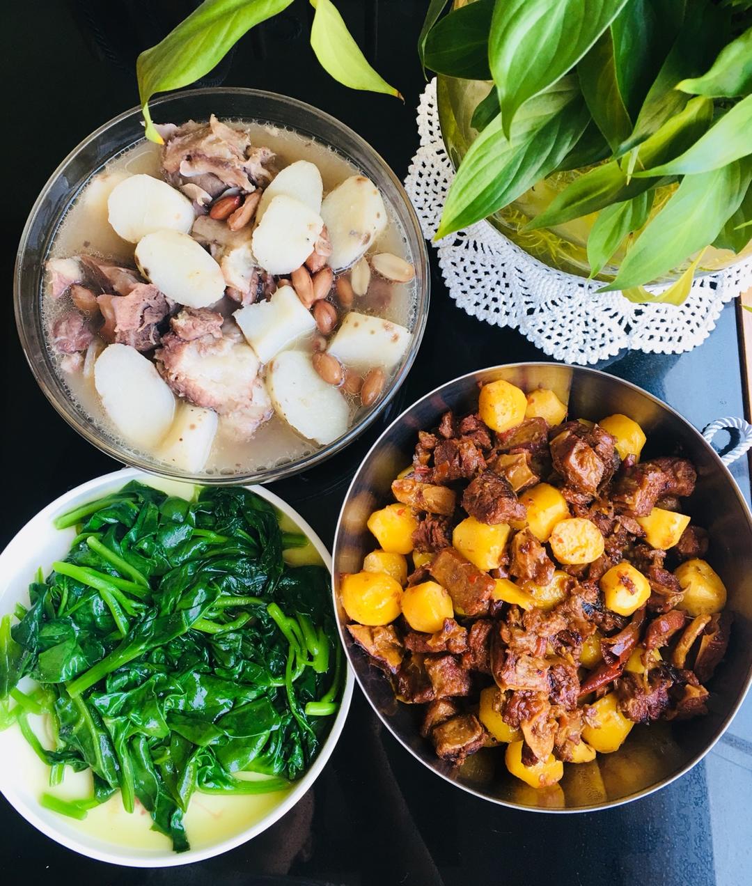 堂妈的土豆炖牛腩