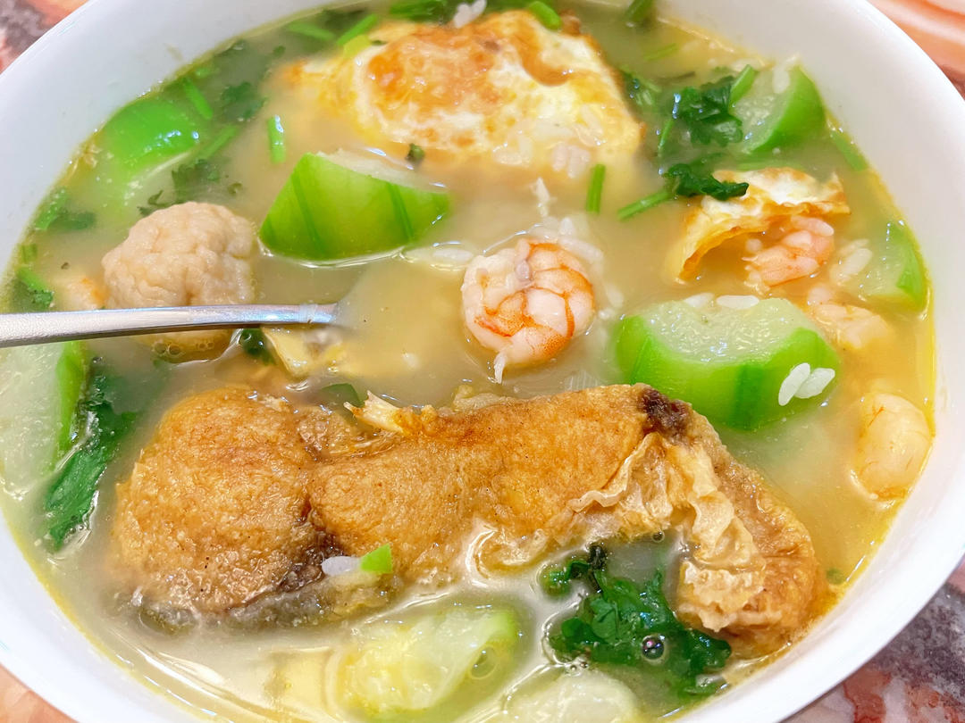 米饭煮太多了⁉️剩米饭这样做简单又好吃｜海鲜泡饭