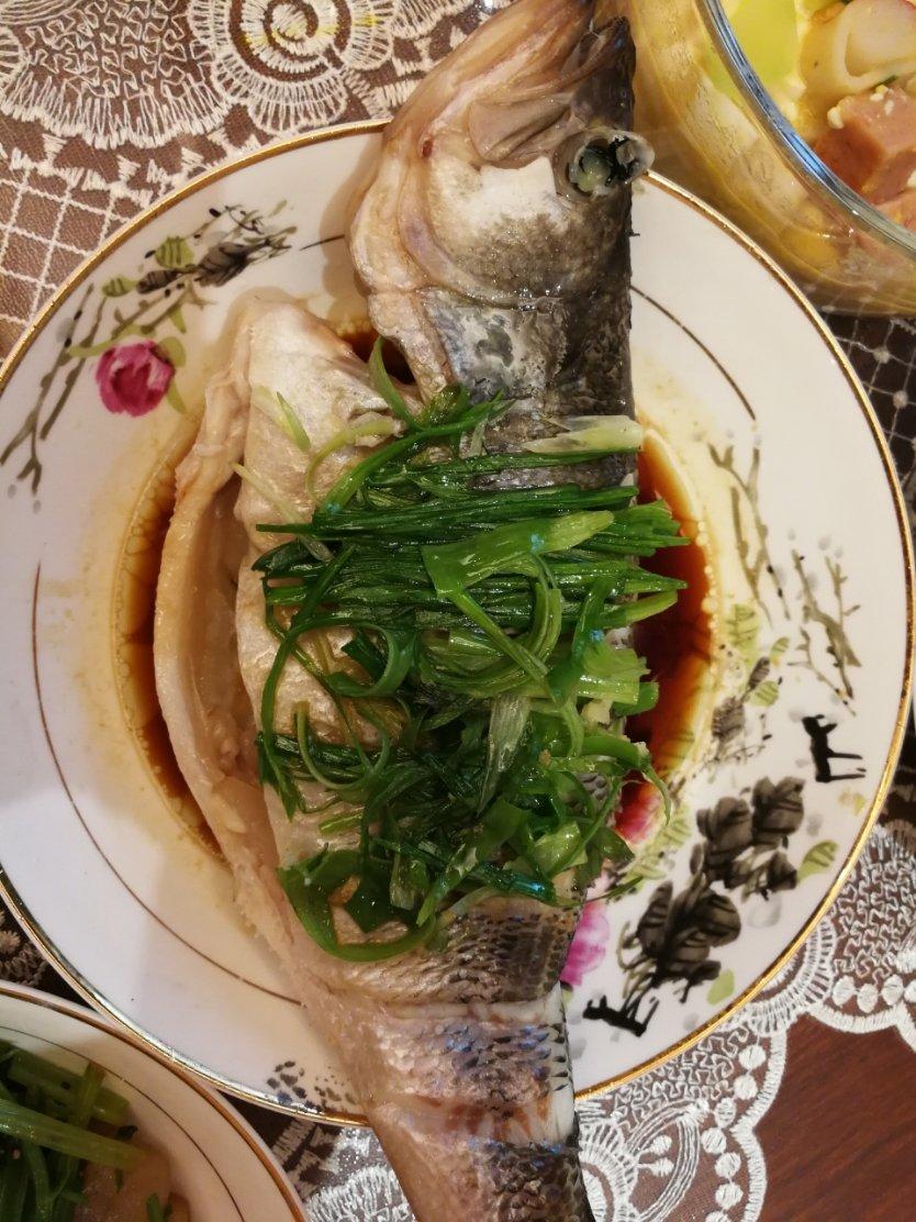 清蒸鲈鱼