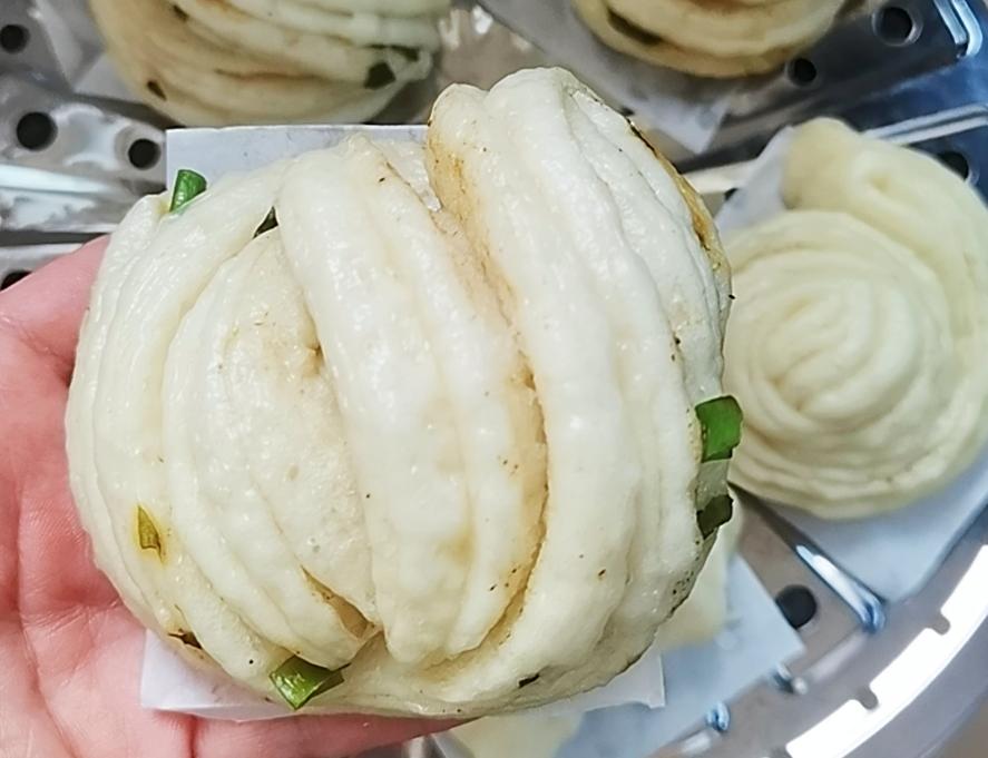 葱油花卷，一根筷子卷出漂亮的造型