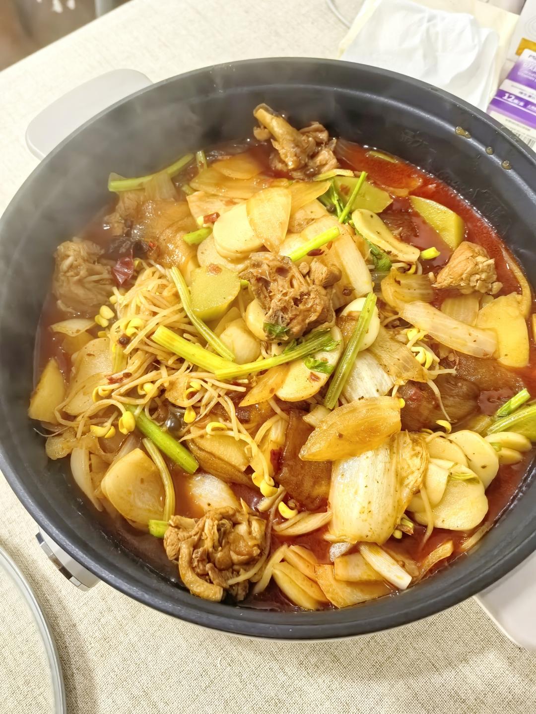 比店里好吃的重庆鸡公煲！